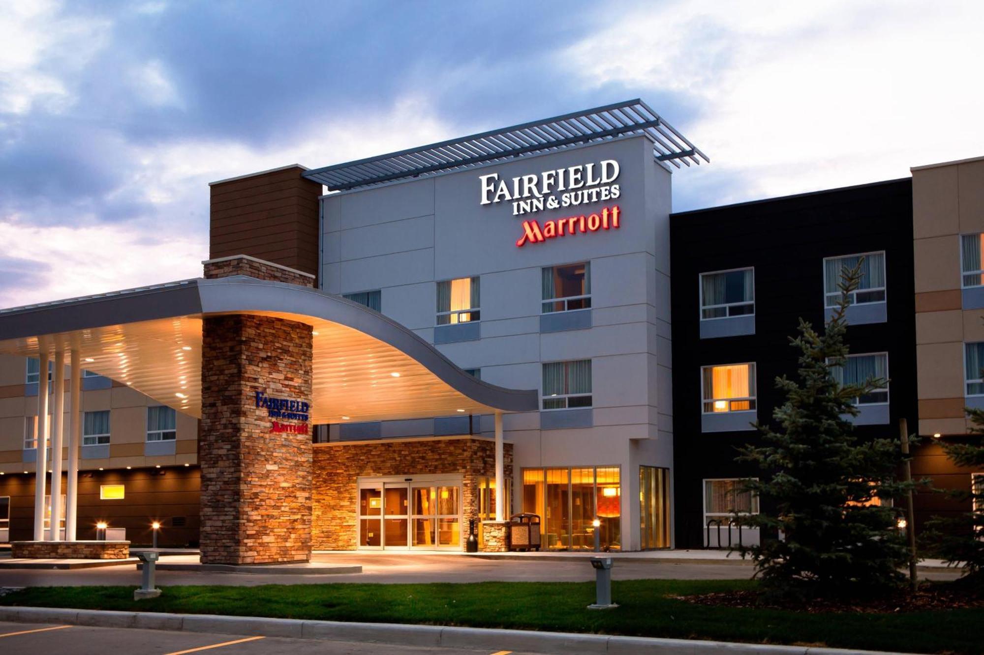 Fairfield Inn & Suites By Marriott Lethbridge Kültér fotó